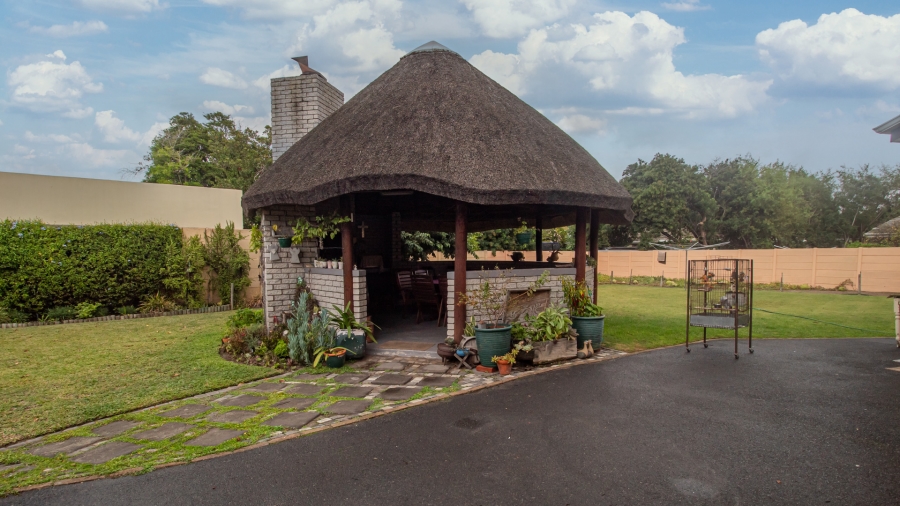 4 Bedroom Property for Sale in De La Haye Western Cape